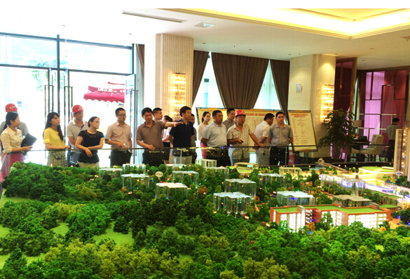 ����ȫ���ϰ�����񾭼ú���ᷢչ�ƻ�ִ�����